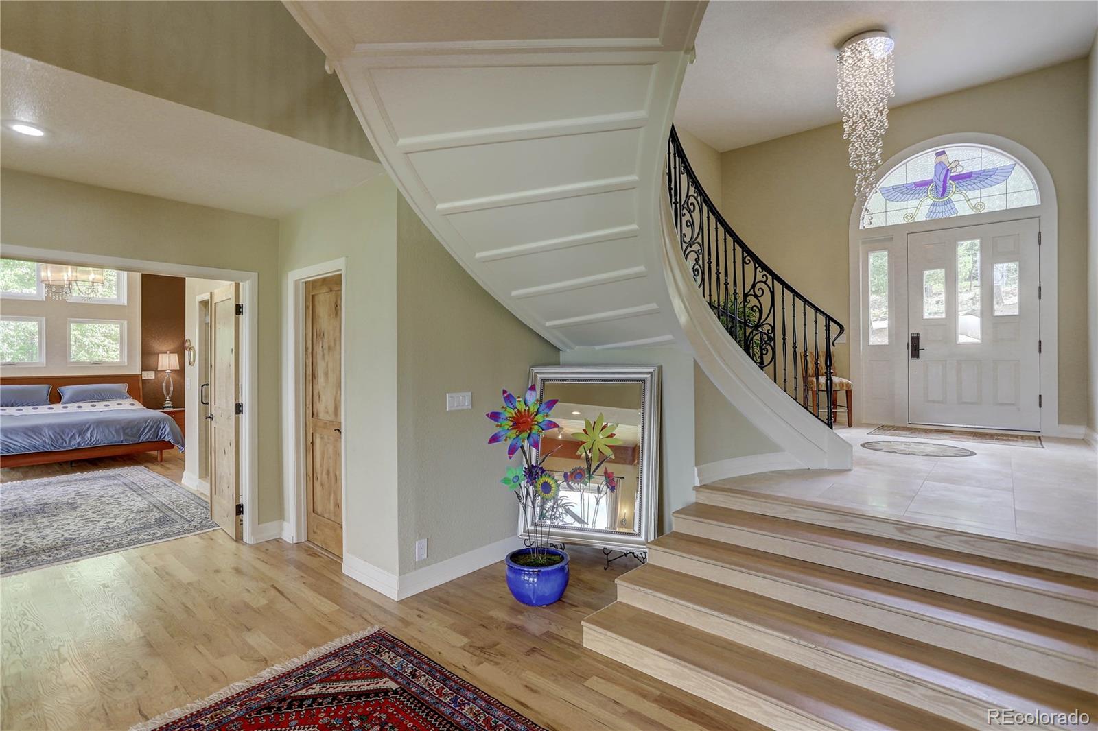 5886 Flagstaff Road Boulder, CO 80302 - Photo 5 of 37 a view of entryway and hall