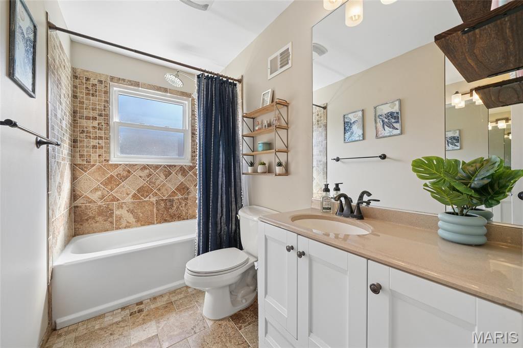 2762 Barrett Station Road Des Peres, MO 63131 - Photo 18 of 27