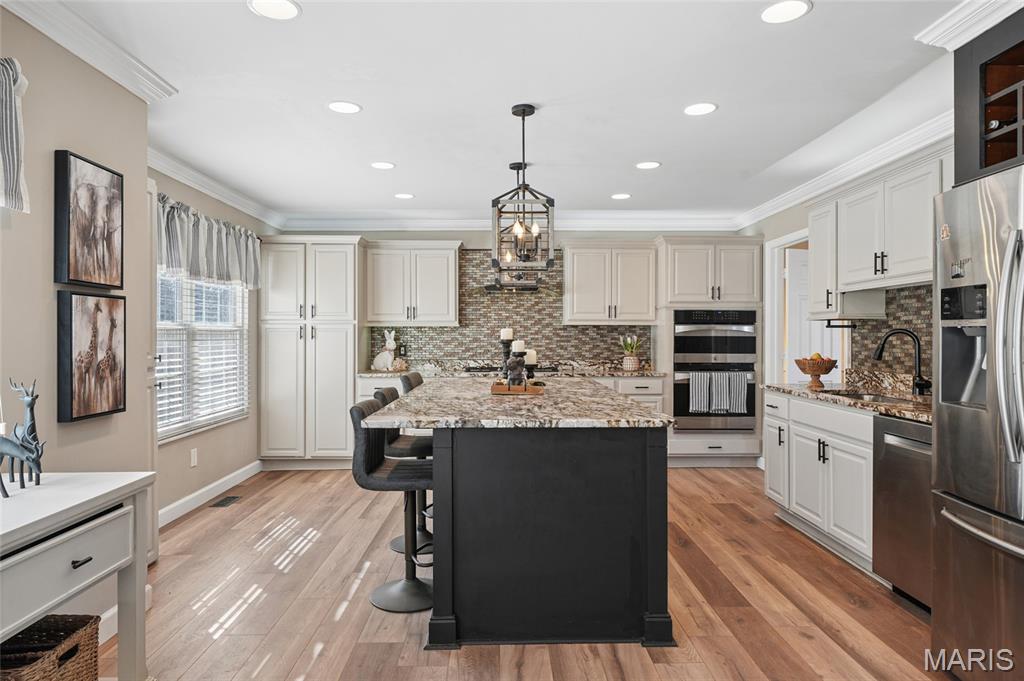 2762 Barrett Station Road Des Peres, MO 63131 - Photo 10 of 27