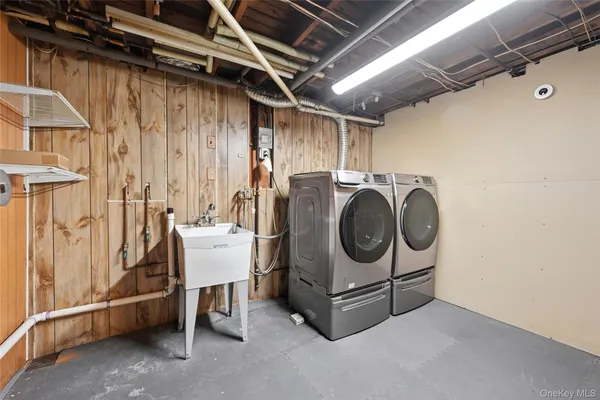 $779,000 | 22 Randal Drive, Bethpage, NY 11714