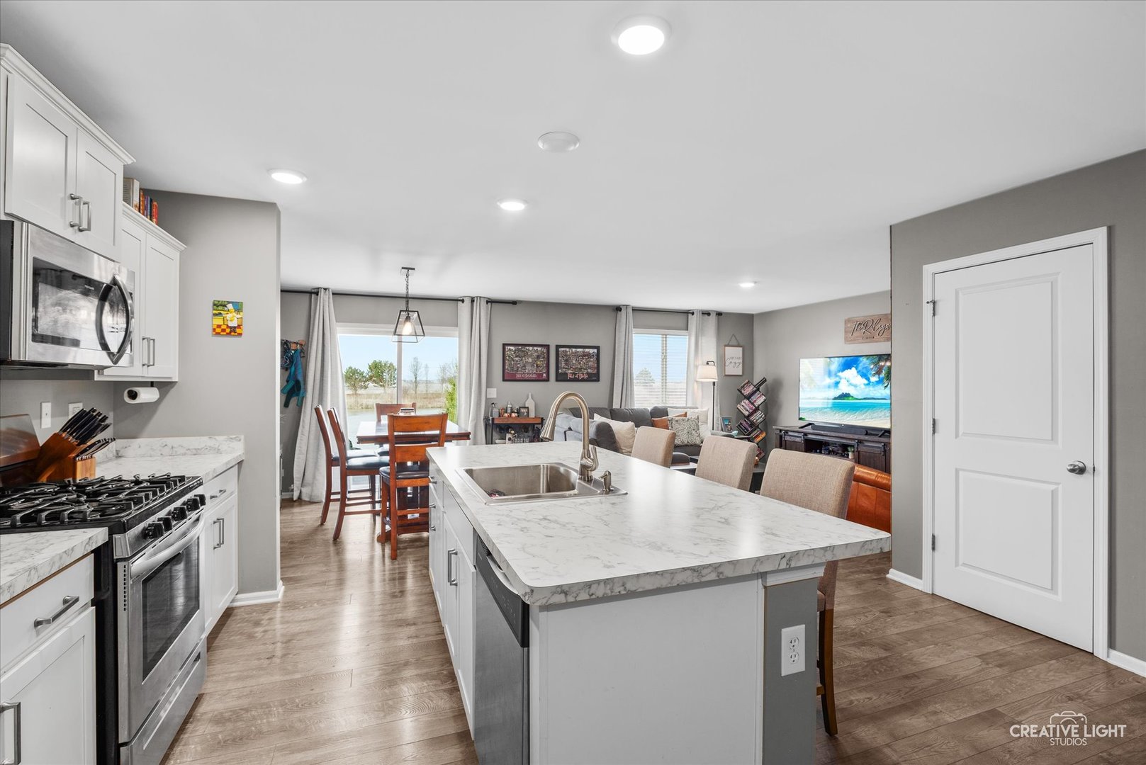 8637 Foxborough Way Joliet, IL 60431 - Photo 8 of 18