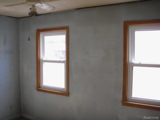 6416 Rutland Street Detroit, MI 48228 - Photo 8 of 15 P4140205