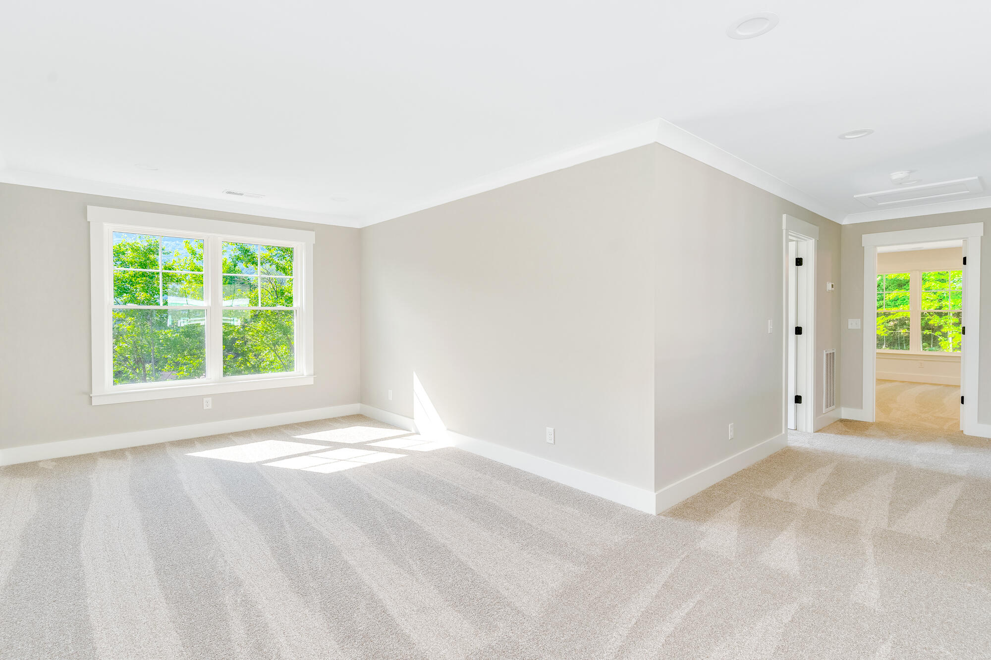 613 West View Road Chattanooga, TN 37415 - Photo 24 of 44 613-West-View-Rd-MLS-Photos-31