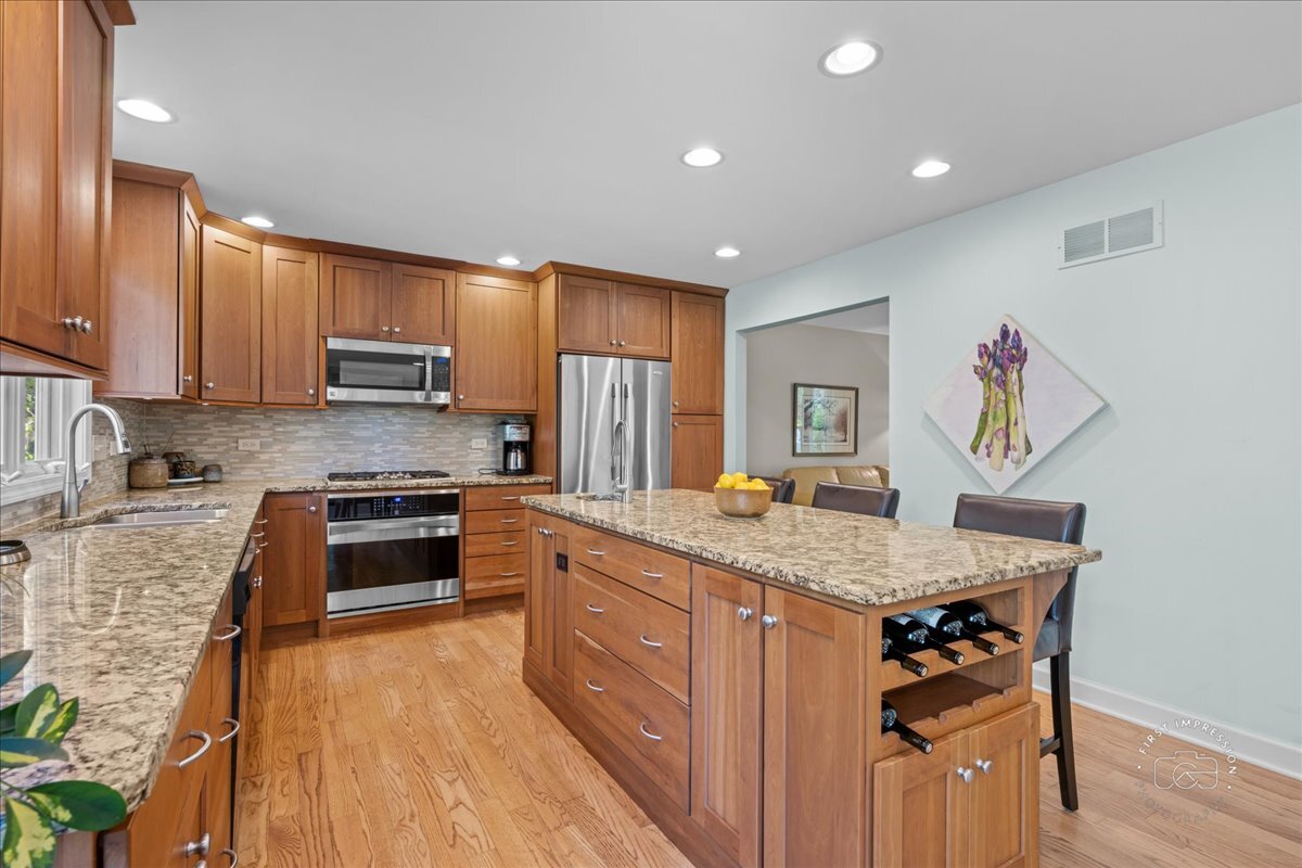 585 Apache Drive Batavia, IL 60510 - Photo 5 of 35 Gallery Image 5