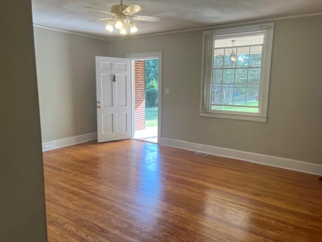 913 Myrtle Road Martinsville, VA 24112 - Photo 3 of 20 image3