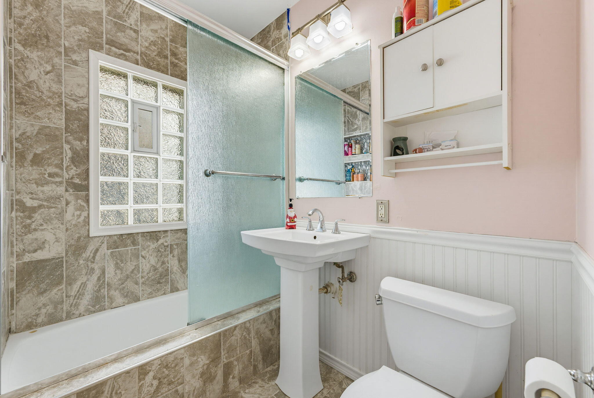 2026 South 79th Street Milwaukee, WI 53219 - Photo 19 of 33 19-web-or-mls-2026-s-79th-st