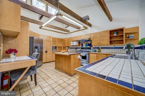 $1,100,000 | 11005 Fawsett Road, Potomac, MD 20854