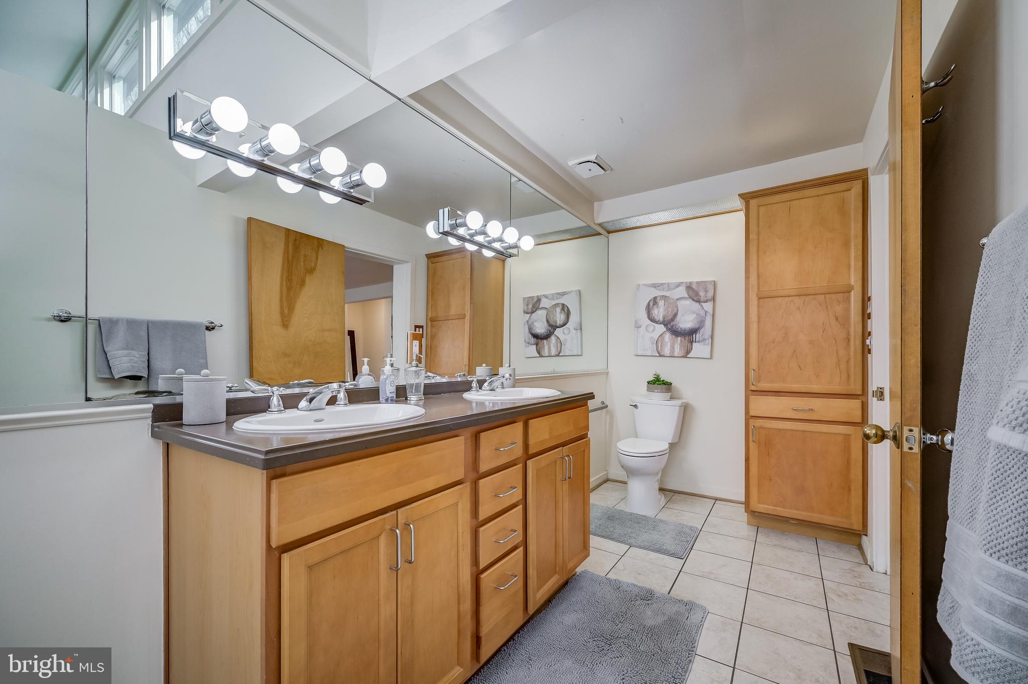 11005 Fawsett Road Potomac, MD 20854 - Photo 28 of 44