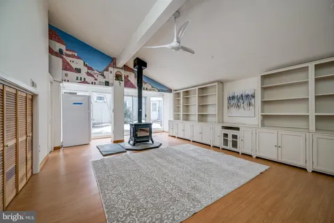 $1,100,000 | 11005 Fawsett Road, Potomac, MD 20854