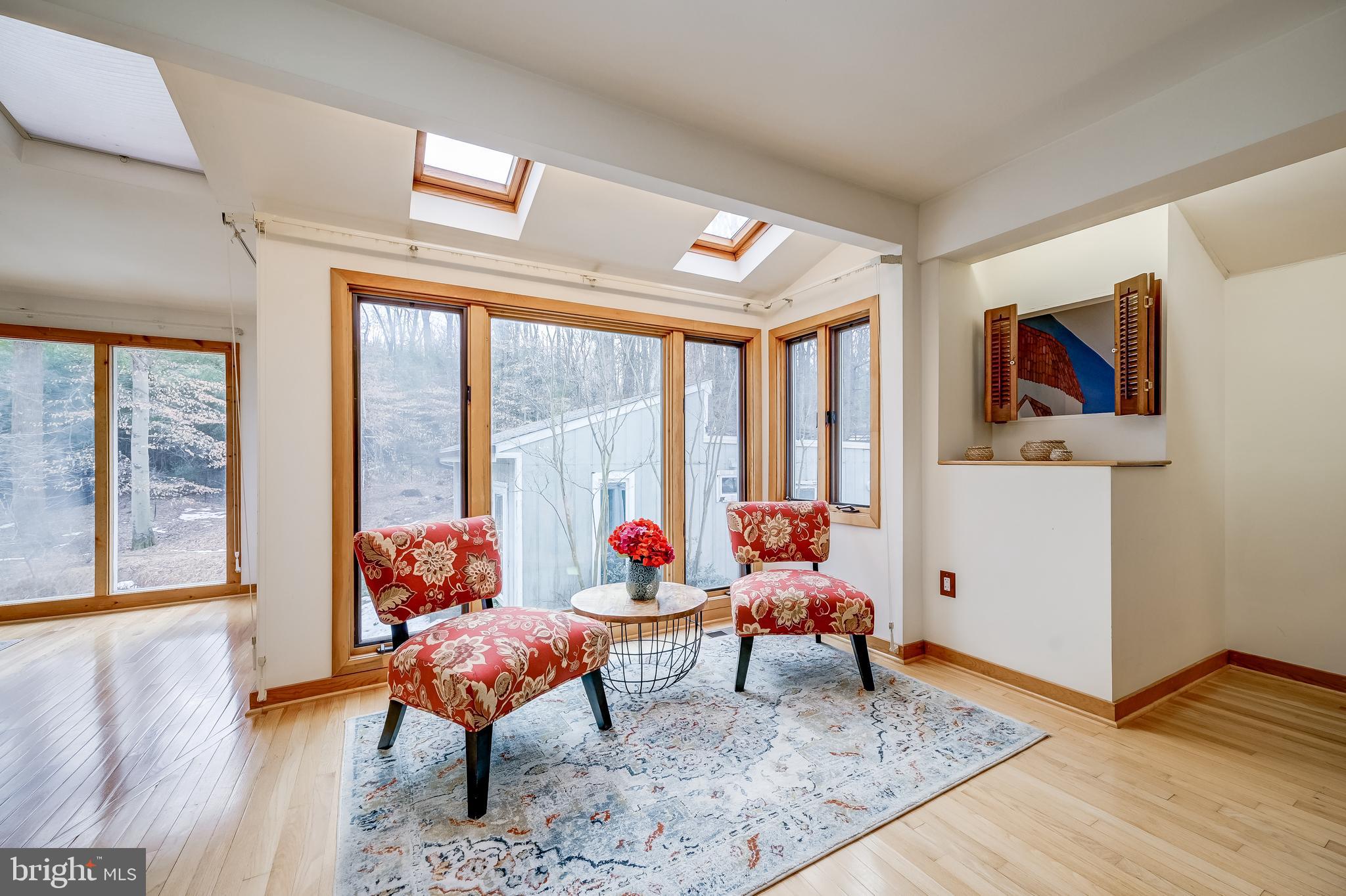 11005 Fawsett Road Potomac, MD 20854 - Photo 8 of 44