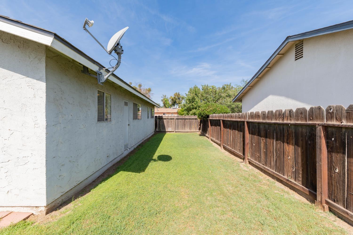876 Daphne Lane Lemoore, CA 93245 - Photo 17 of 19