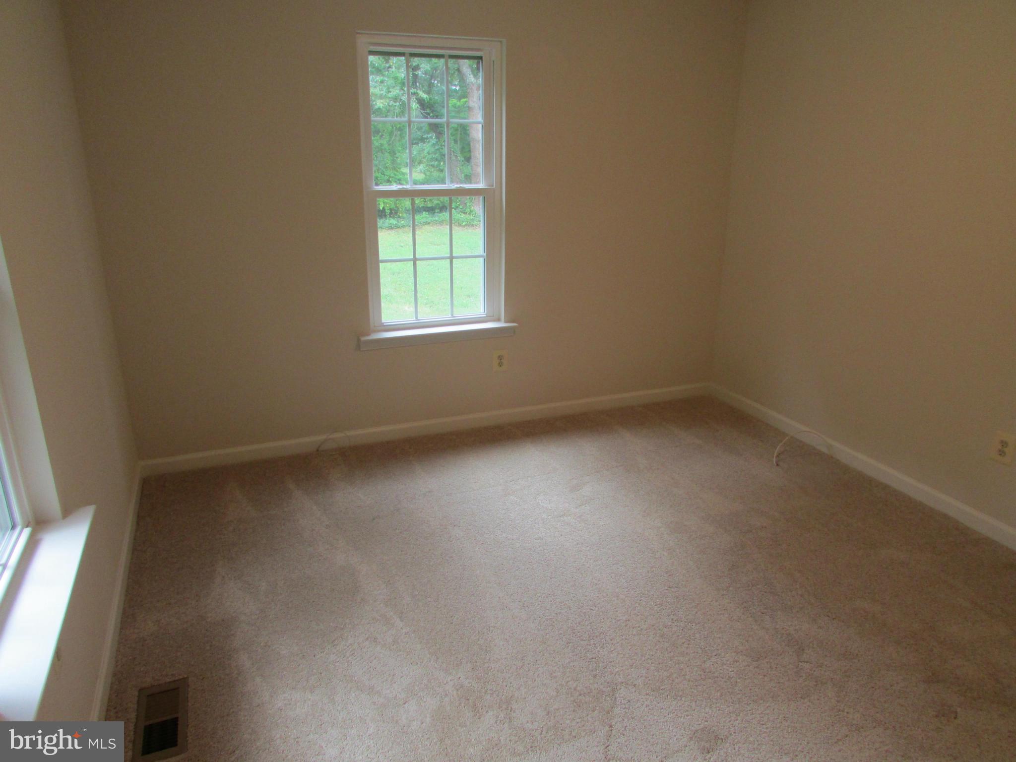196 Telegraph Road Stafford, VA 22554 - Photo 11 of 17 Bedroom (Master)