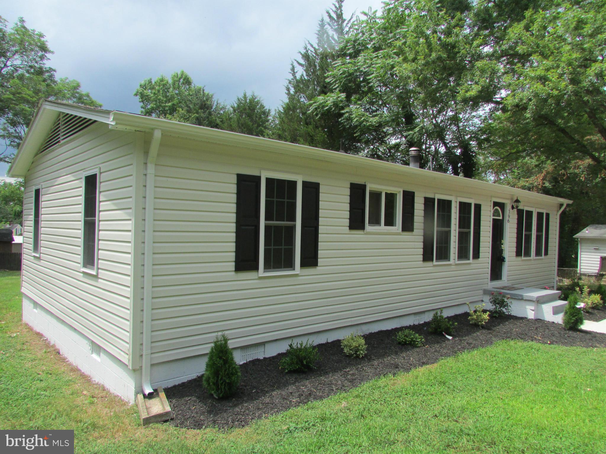 196 Telegraph Road Stafford, VA 22554 - Photo 2 of 17 Exterior (Front)
