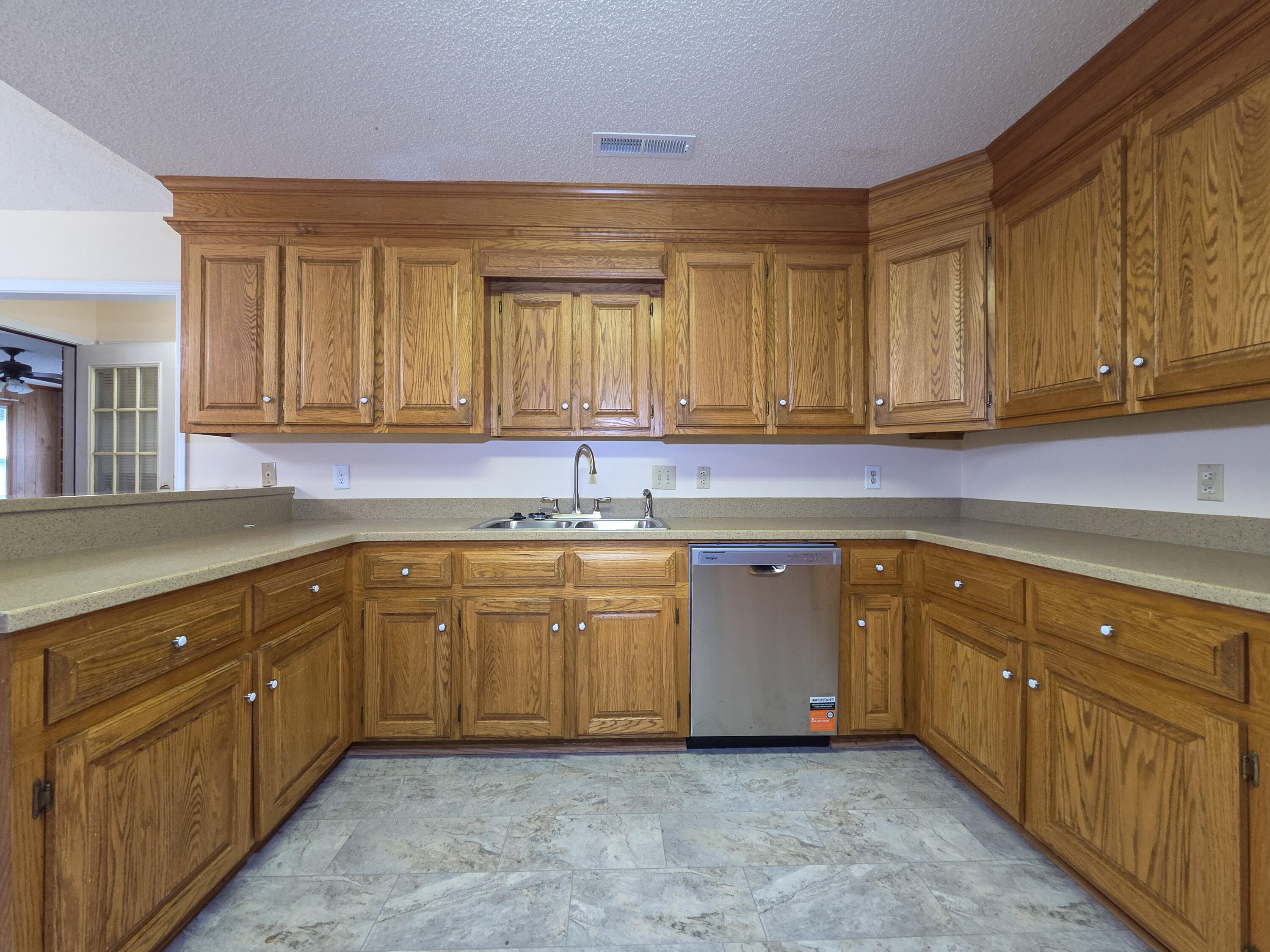 924 Saltwood Road Sumter, SC 29154 - Photo 10 of 27