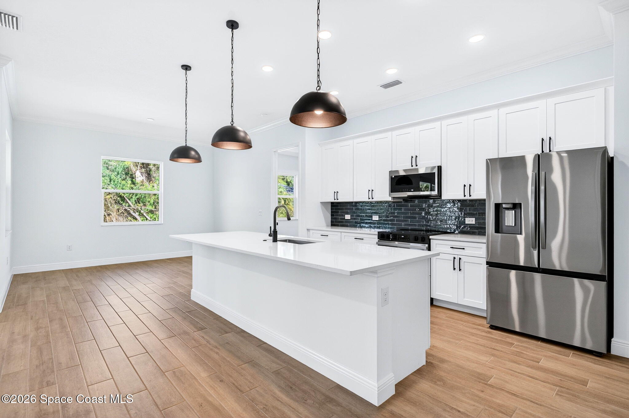 7482 Sheridan Road West Melbourne, FL 32904 - Photo 11 of 32 Pendant Lights