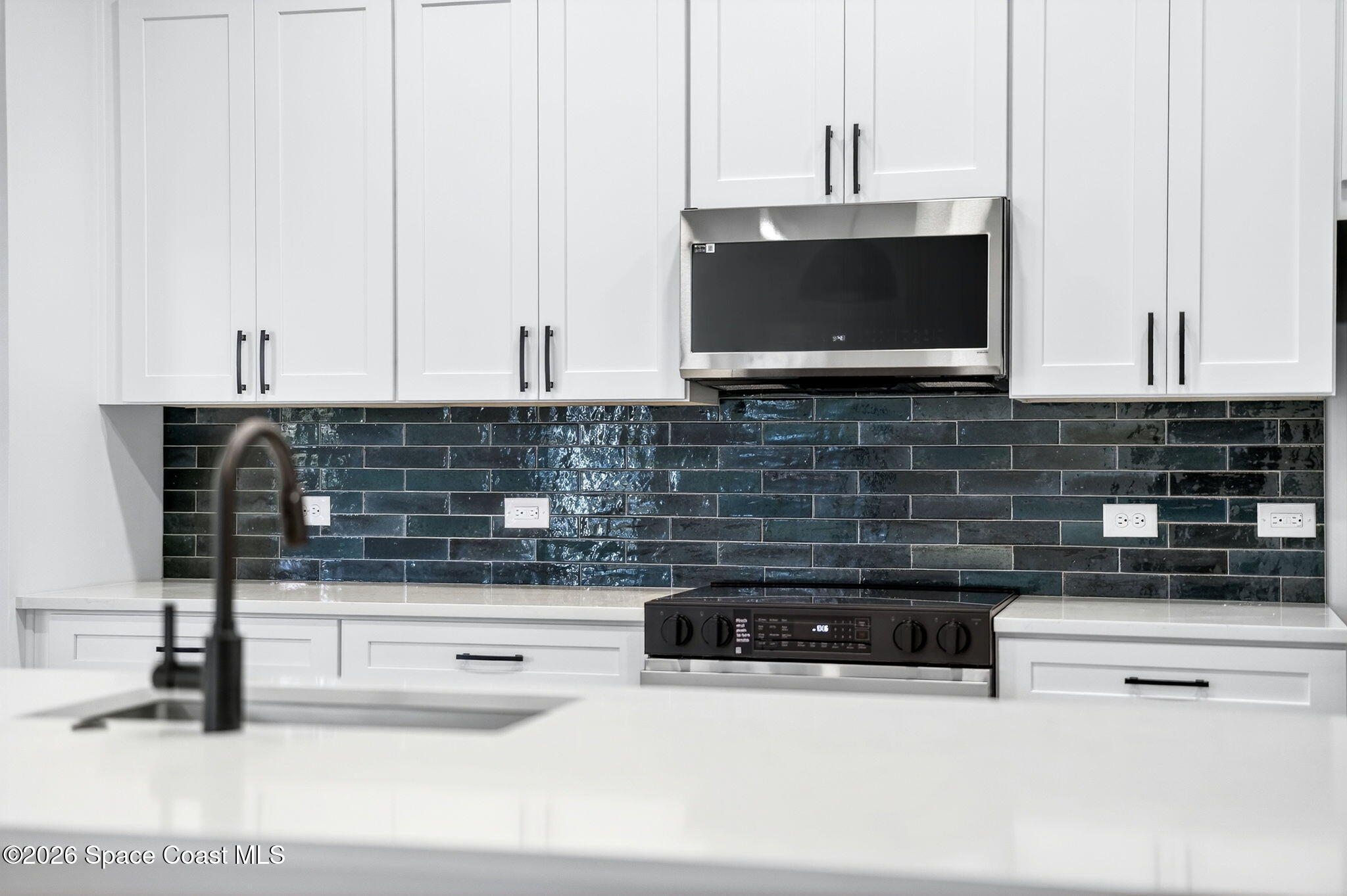 7482 Sheridan Road West Melbourne, FL 32904 - Photo 12 of 32 Beautiful Backsplash