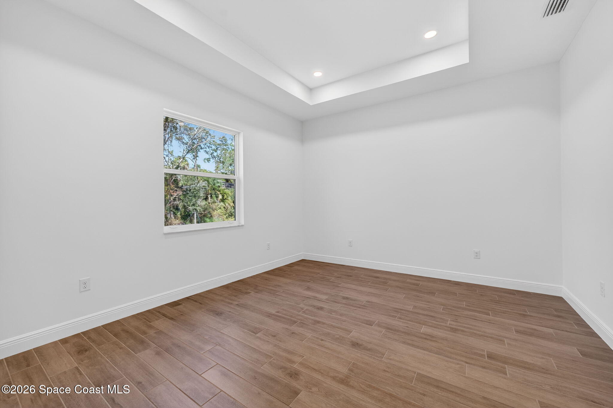 7482 Sheridan Road West Melbourne, FL 32904 - Photo 16 of 32 Primary Suite w/Tray