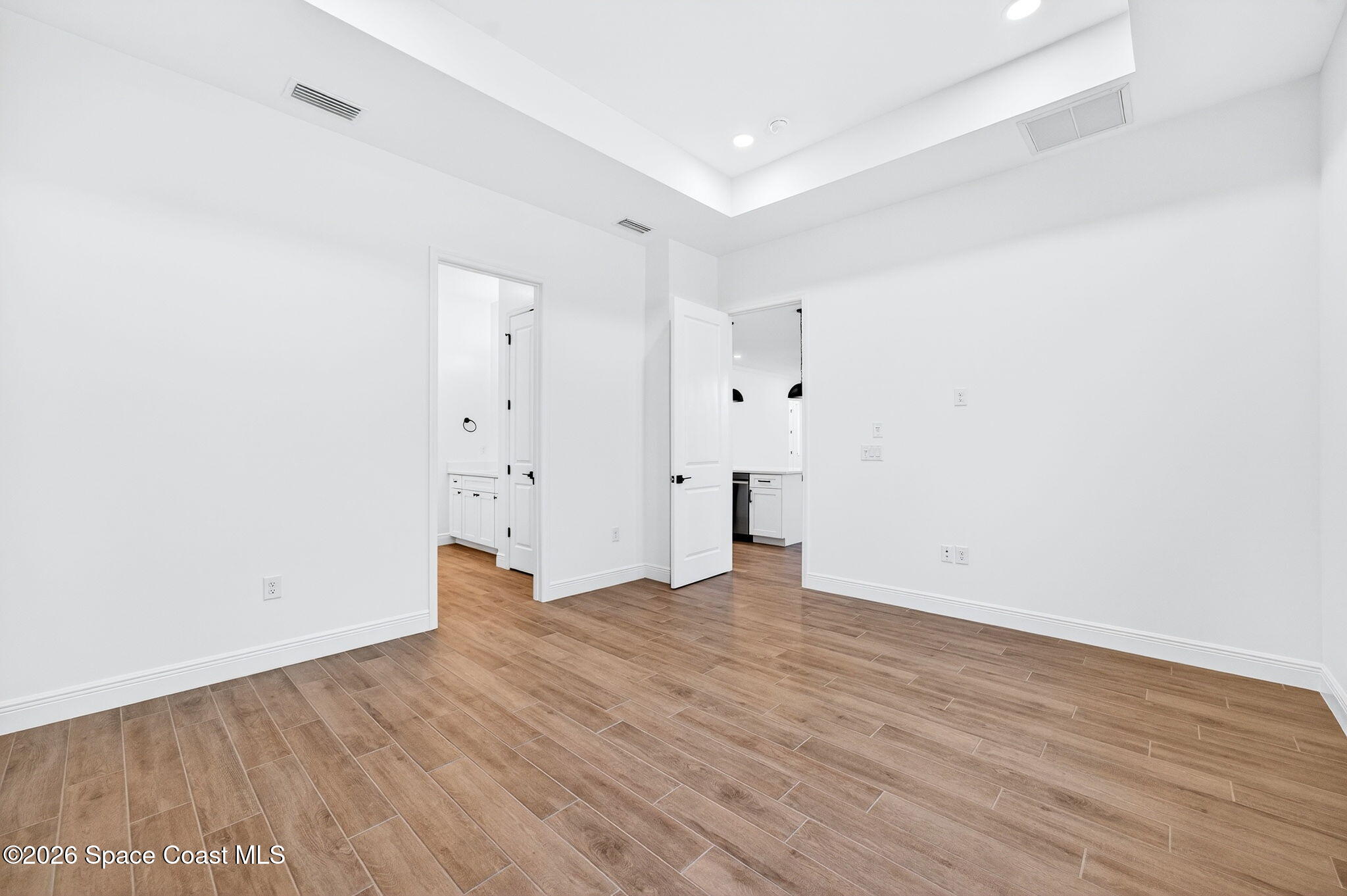 7482 Sheridan Road West Melbourne, FL 32904 - Photo 17 of 32 Tray Ceiling