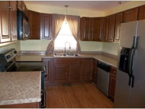 319 Emory Church Road Kingsport, TN 37664 - Photo 2 of 13 Kitchen wstainless appliances