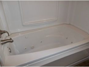 319 Emory Church Road Kingsport, TN 37664 - Photo 10 of 13 Jetted Tub