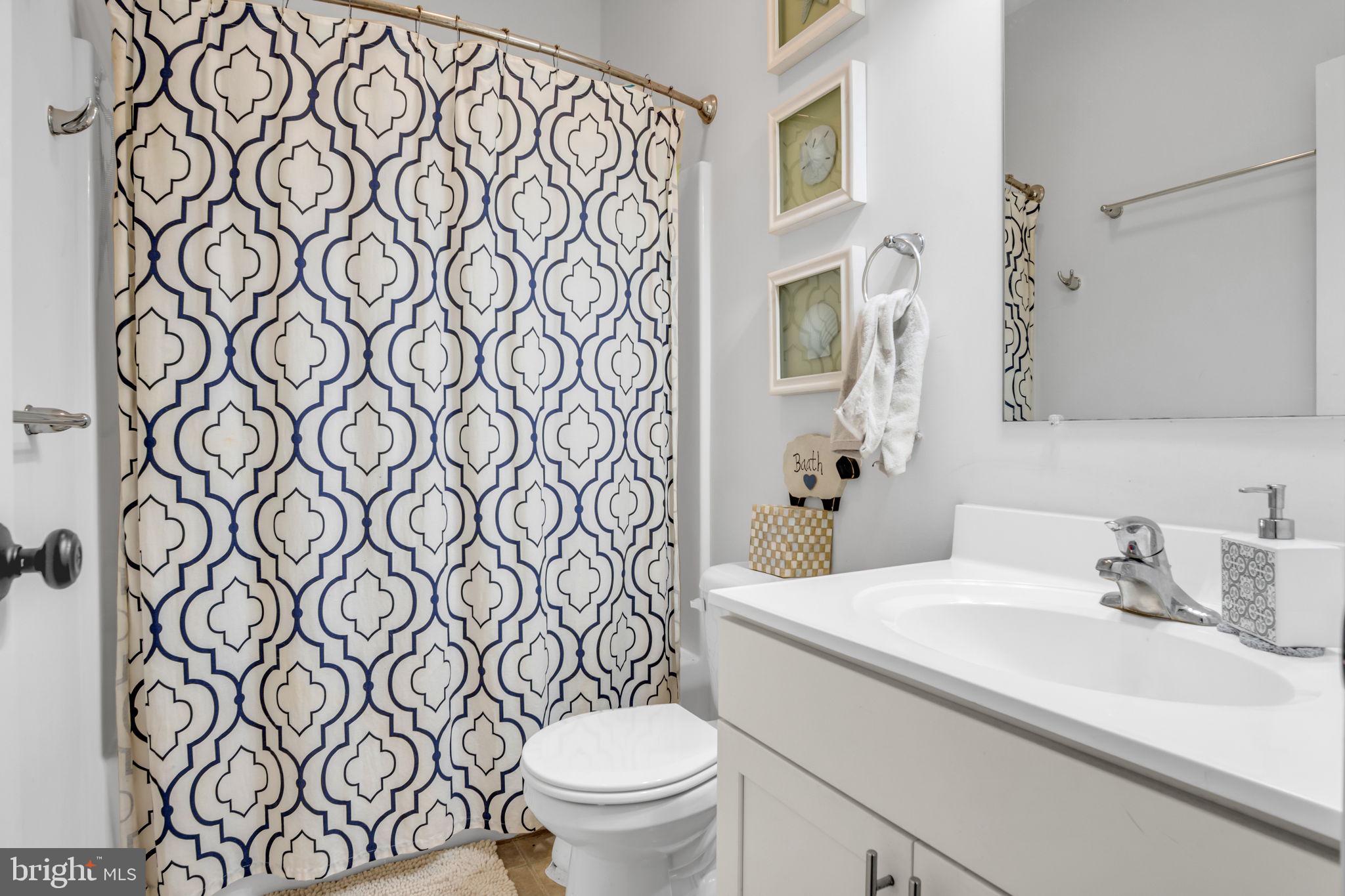 110 Freys Road Elizabethtown, PA 17022 - Photo 16 of 47 Chic bathroom with stylish accents.