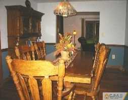 28 Miller Road Cranbury, NJ 08512 - Photo 3 of 8