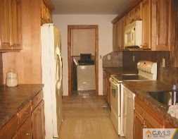 28 Miller Road Cranbury, NJ 08512 - Photo 4 of 8