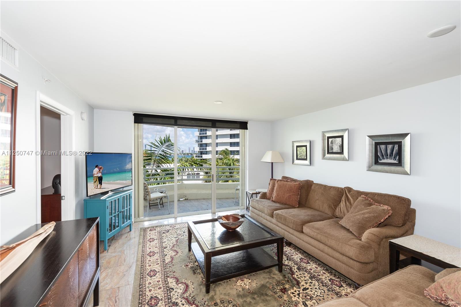 1401 Bay Road, Unit 510 Miami Beach, FL 33139 - Photo 5 of 8 Gallery Image 5