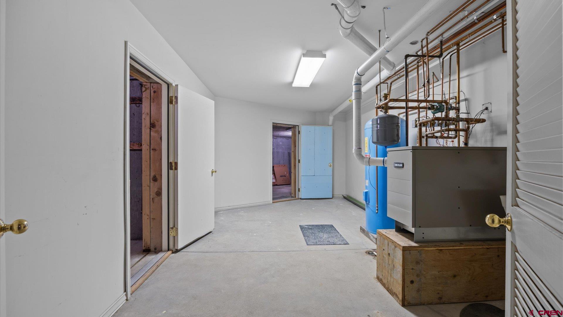20508 Green Valley Road Cedaredge, CO 81413 - Photo 35 of 42 a view of livingroom with furniture and workspace