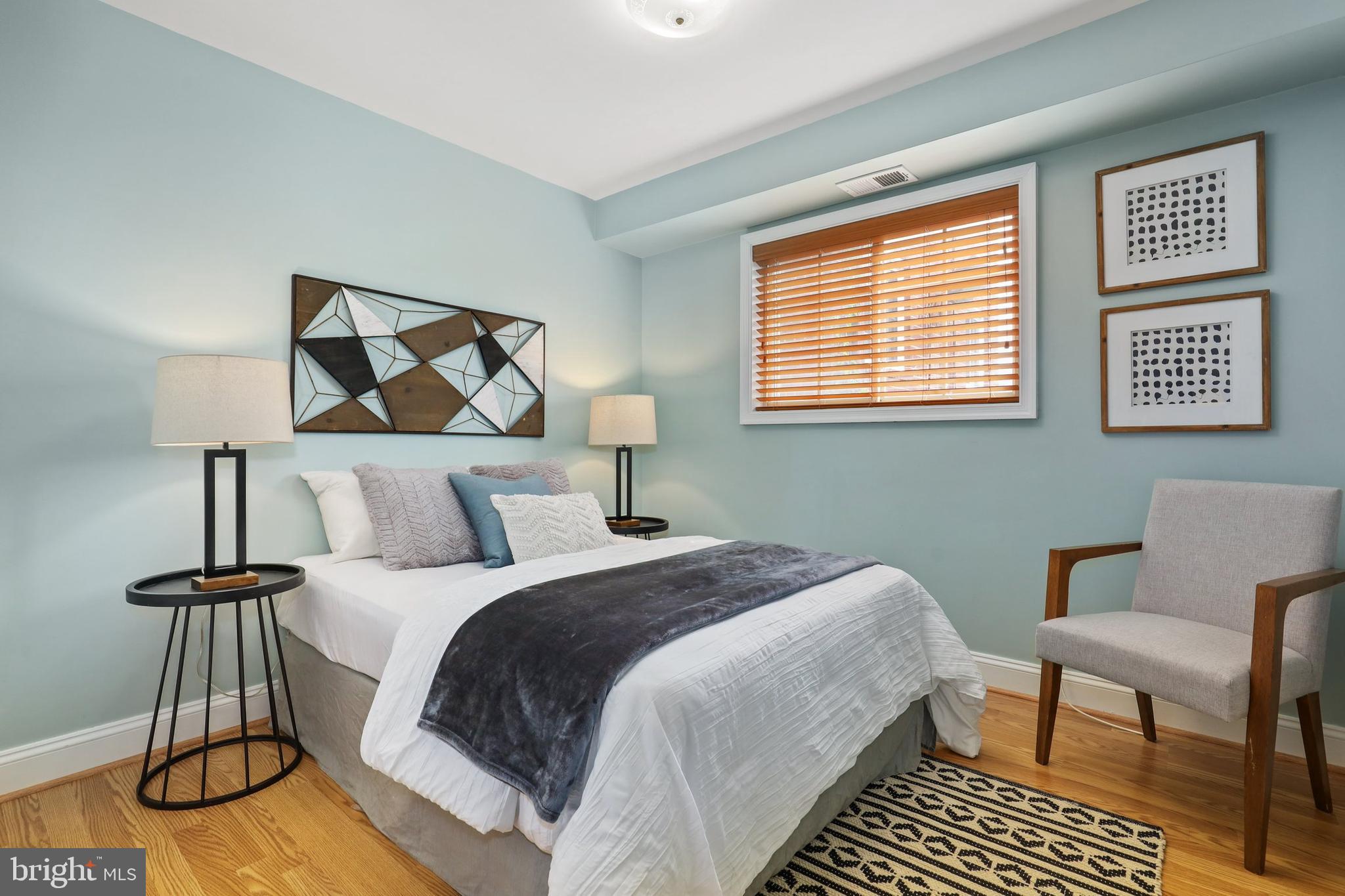 718 Park Road Northwest, Unit 4 Washington, DC 20010 - Photo 16 of 21