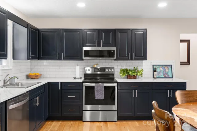 $550,000 | 73 The Old Run Road, Fairview, NC 28730