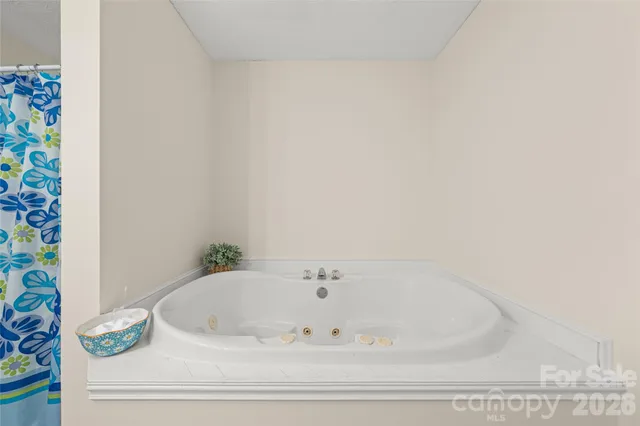 $543,000 | 73 The Old Run Road, Fairview, NC 28730