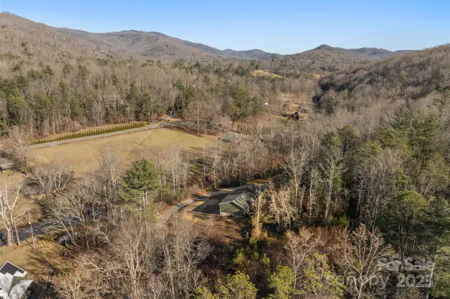 $550,000 | 73 The Old Run Road, Fairview, NC 28730