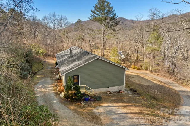 $543,000 | 73 The Old Run Road, Fairview, NC 28730