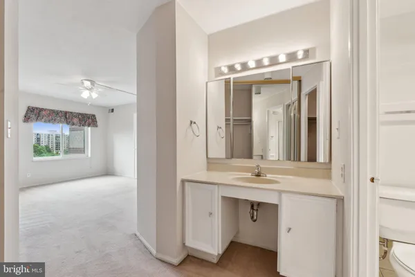 $3,850 | 8340 Greensboro Drive, Unit 401, McLean, VA 22102