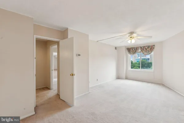 $3,850 | 8340 Greensboro Drive, Unit 401, McLean, VA 22102