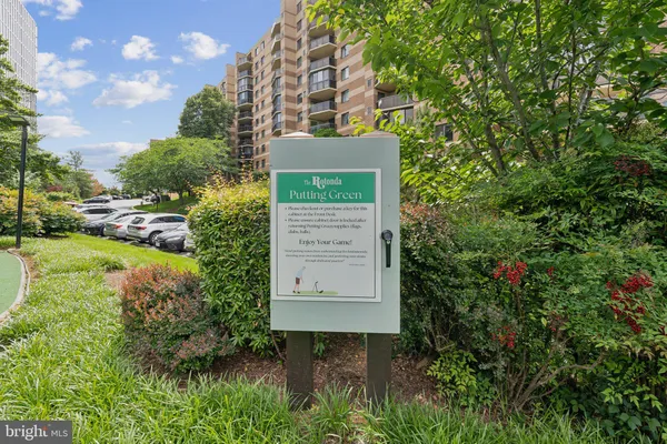 $3,850 | 8340 Greensboro Drive, Unit 401, McLean, VA 22102