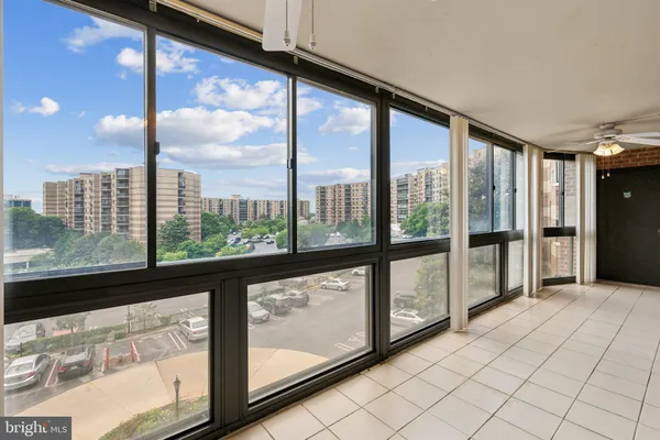 $3,850 | 8340 Greensboro Drive, Unit 401, McLean, VA 22102