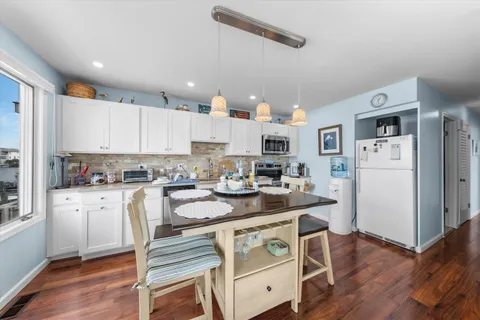 $1,599,000 | 392 83rd Street, Unit 392, Stone Harbor, NJ 08247