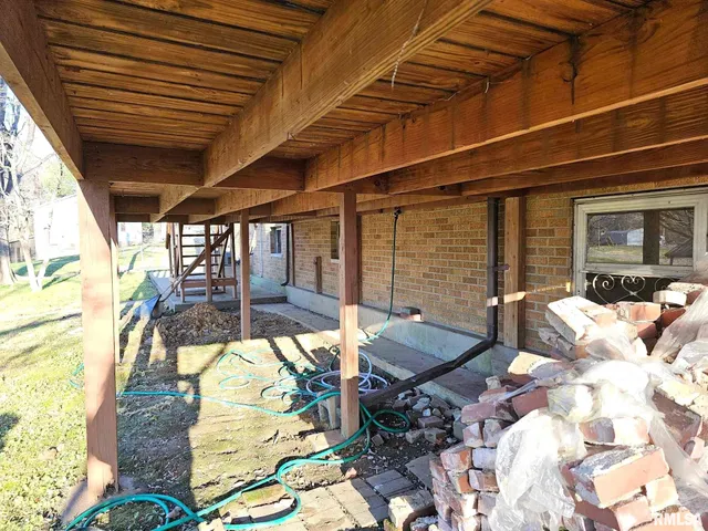 $169,900 | 405 4th Street, Rosiclare, IL 62982