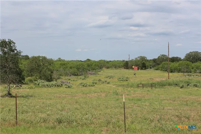 $700,000 | 974 Cr 451 Waelder Tx 78959, Waelder, TX 78959