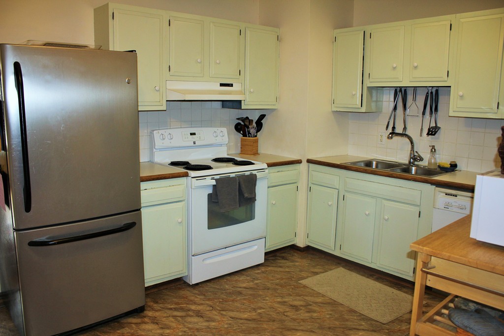 204 Bay Road Belchertown, MA 01007 - Photo 5 of 30 Gallery Image 5
