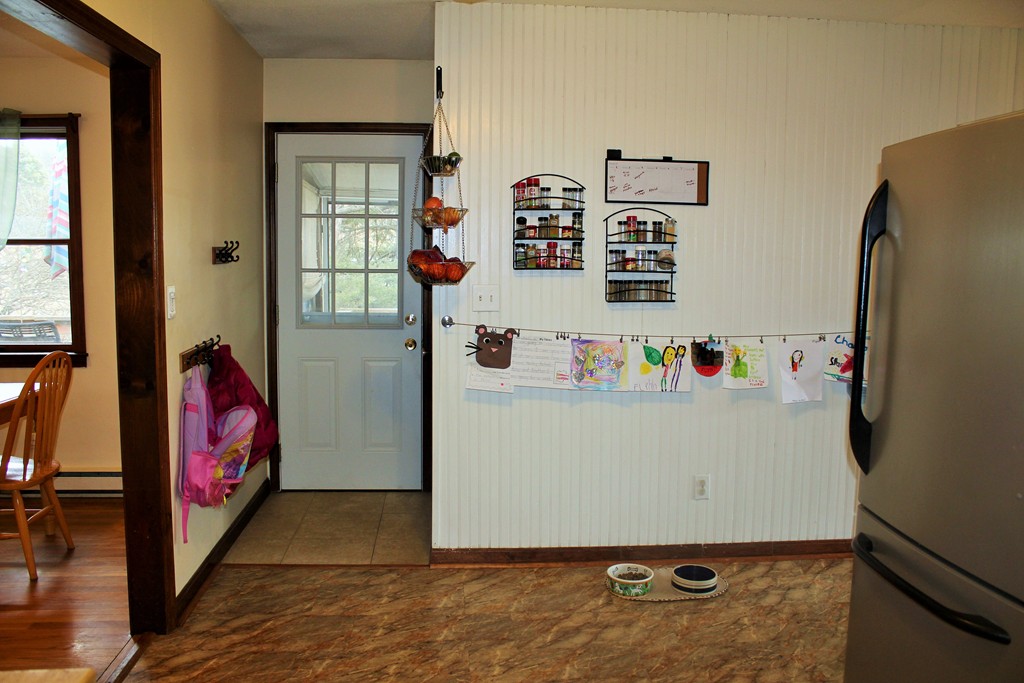 204 Bay Road Belchertown, MA 01007 - Photo 7 of 30 Gallery Image 7