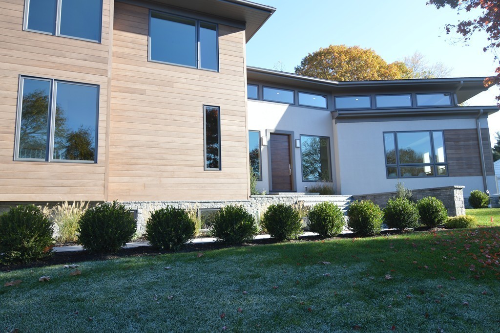 12 Ruane Circle Newton, MA 02465 - Photo 2 of 5