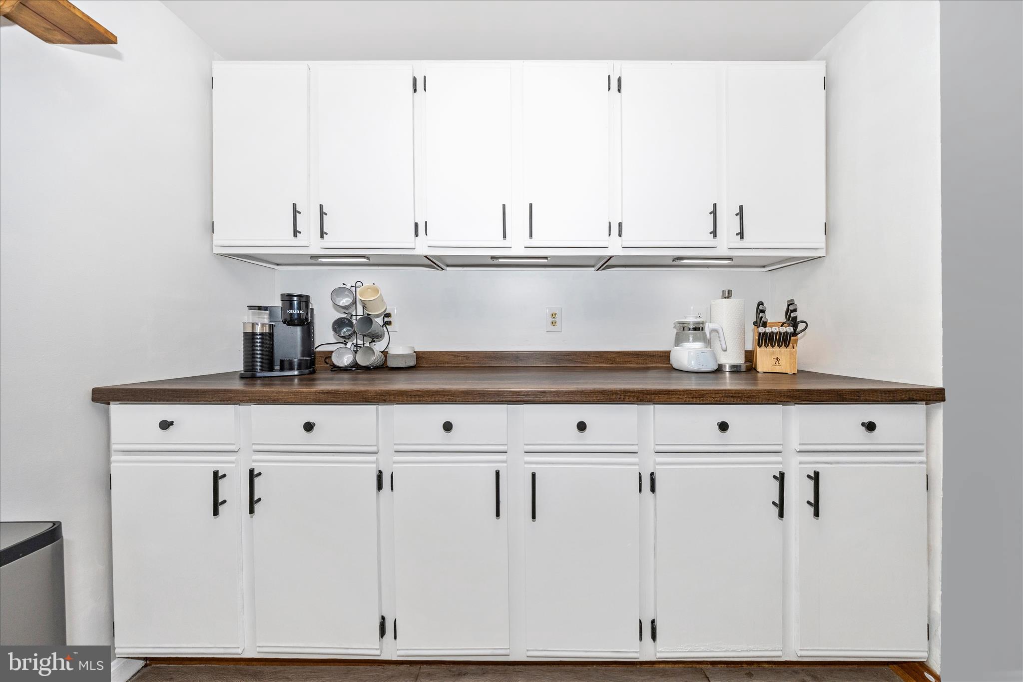 371 Oak Hill Road Berkeley Springs, WV 25411 - Photo 12 of 35 Kitchen