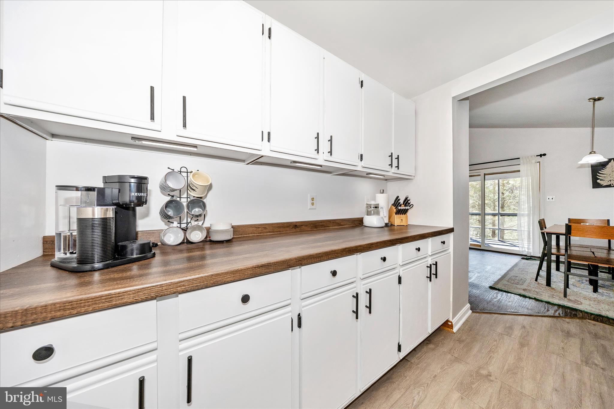 371 Oak Hill Road Berkeley Springs, WV 25411 - Photo 15 of 35 Kitchen