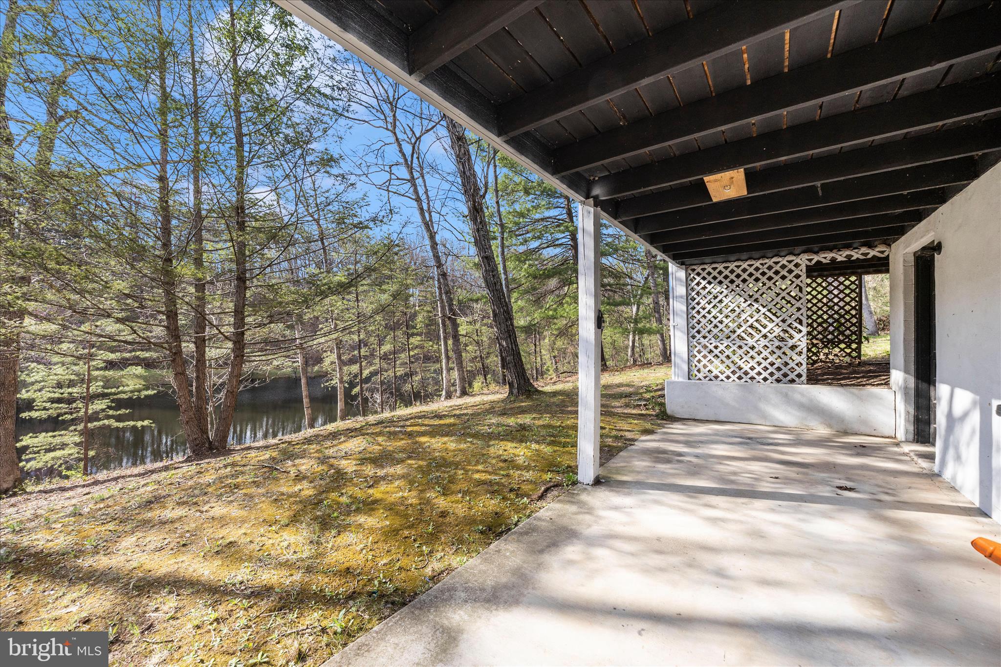 371 Oak Hill Road Berkeley Springs, WV 25411 - Photo 31 of 35 Lower Porch