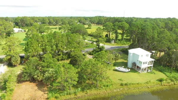 $169,000 | 2412 Highway 98 East, Carrabelle, FL 32322