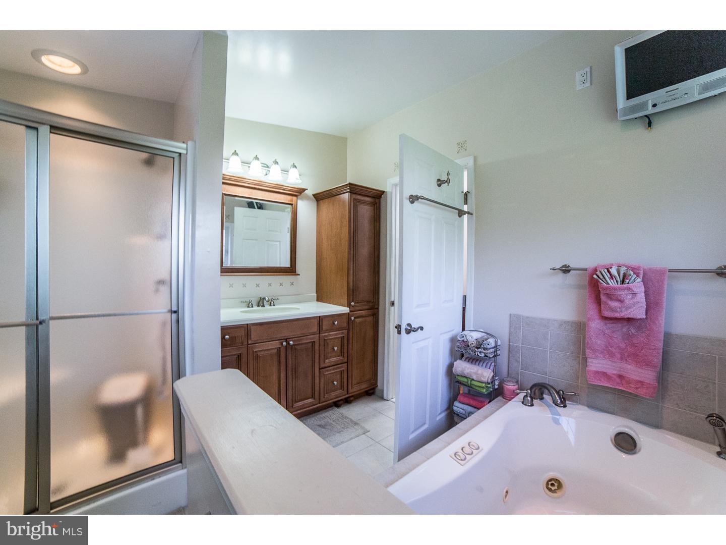 426 Sherman Road Springfield, PA 19064 - Photo 13 of 25 Master Bathroom
