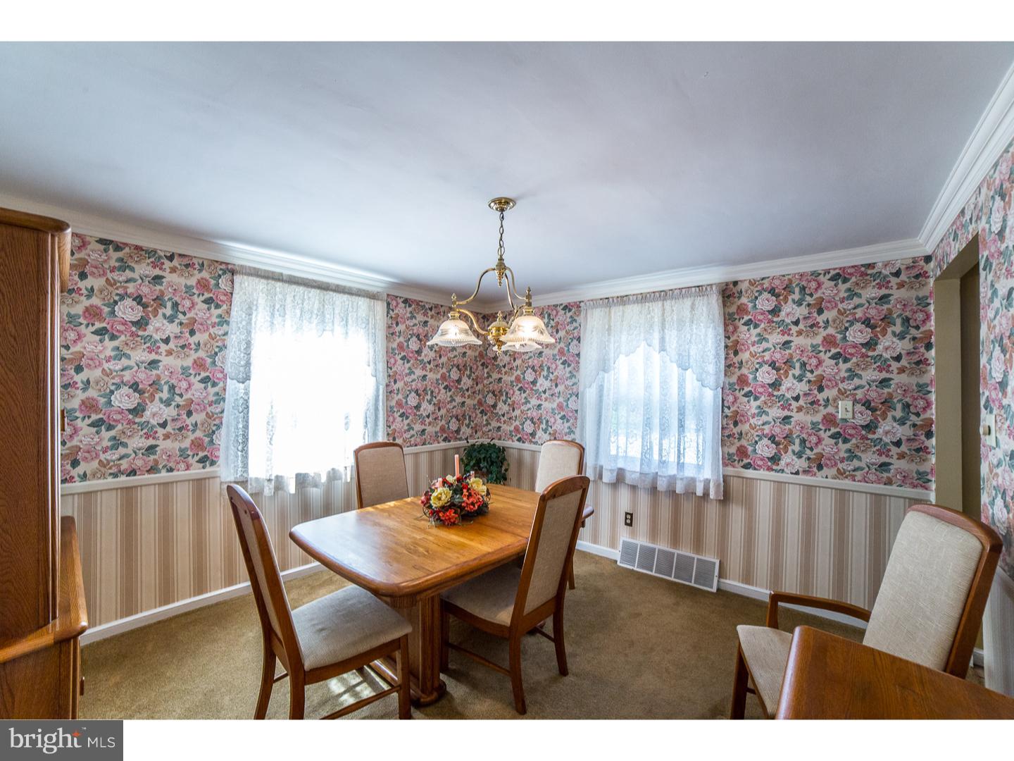 426 Sherman Road Springfield, PA 19064 - Photo 5 of 25 Dining Room